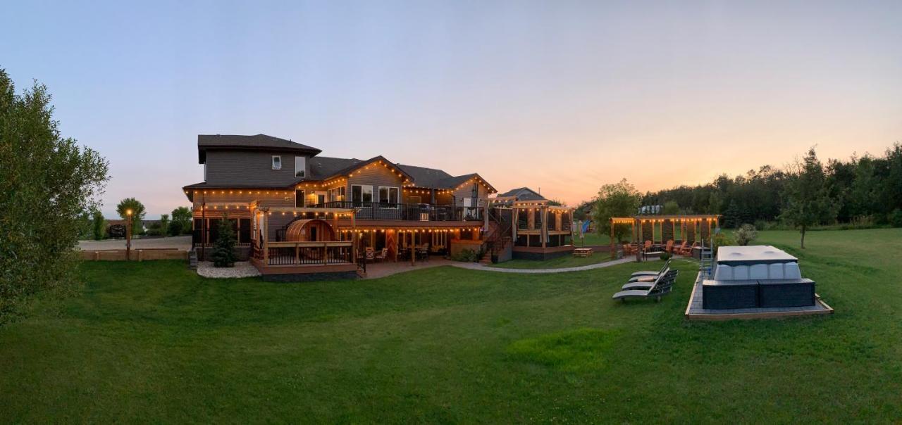 Dragonfly Inn Loft Suite Шърууд парк Екстериор снимка