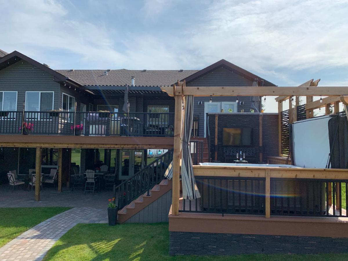 Dragonfly Inn Loft Suite Шърууд парк Екстериор снимка